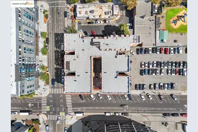 184 13th St, Oakland, CA 94612 - Photo 17