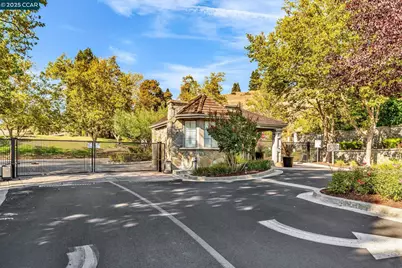 236 Canyon Woods Way #B, San Ramon, CA 94582 - Photo 15