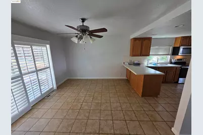 136 Evergreen Way, Vallejo, CA 94591 - Photo 11