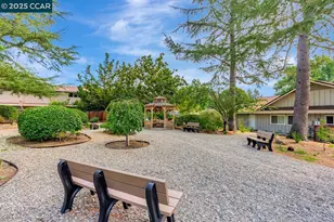 47 Miramonte Dr, Moraga, CA 94556 - Photo 41