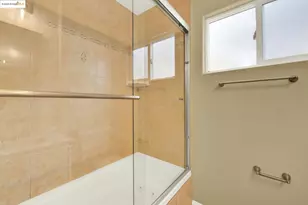 2125 102nd Ave, Oakland, CA 94603 - Photo 13