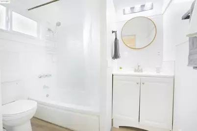 400 Lagunitas, Oakland, CA 94610 - Photo 11