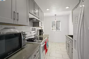 2600 Giant Rd, San Pablo, CA 94806 - Photo 7