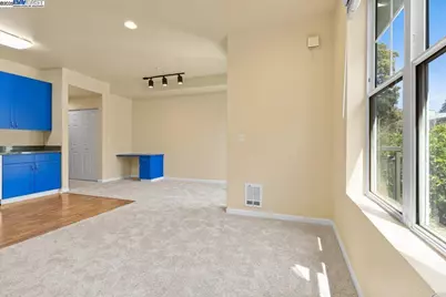 1121 40th Street #4201, Emeryville, CA 94608 - Photo 5