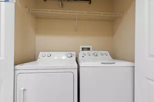 1121 40th St, Emeryville, CA 94608 - Photo 13