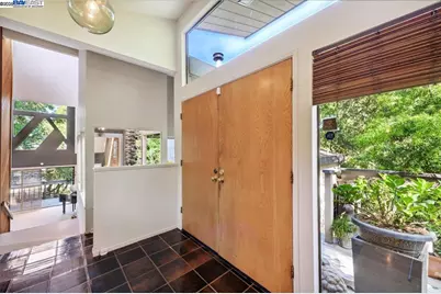 391 Oak Ln, Pleasanton, CA 94566 - Photo 7