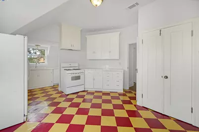 742 B St, Hayward, CA 94541 - Photo 57