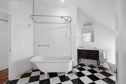 742 B St, Hayward, CA 94541 - Photo 53