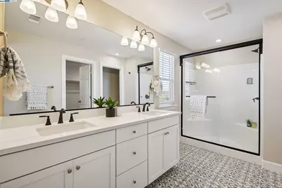 15492 Warbler Pl, Lathrop, CA 95330 - Photo 29