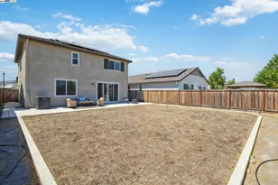 15492 Warbler Pl, Lathrop, CA 95330 - Photo 33