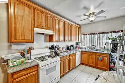 1390 Highland Blvd, Hayward, CA 94542 - Photo 35