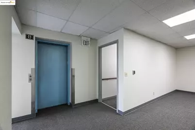 520 520 27th Street, Oakland, CA 94612 - Photo 9