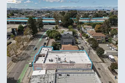 520 520 27th Street, Oakland, CA 94612 - Photo 3