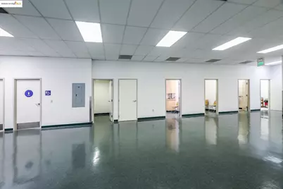 520 520 27th Street, Oakland, CA 94612 - Photo 7