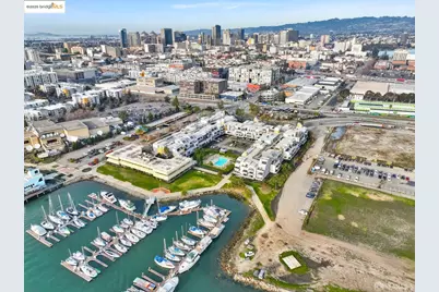 1 Embarcadero #161, Oakland, CA 94607 - Photo 1