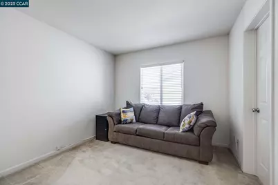 1113 Strawberry Ln, Suisun City, CA 94585 - Photo 25