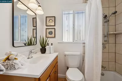 3952 Angelo Ave, Oakland, CA 94619 - Photo 13