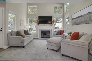 235 Pebblecreek Ct, Martinez, CA 94553 - Photo 9