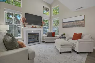 235 Pebblecreek Ct, Martinez, CA 94553 - Photo 9