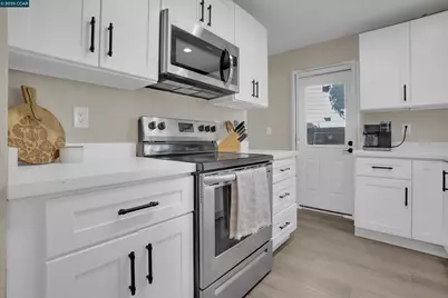 235 Pebblecreek Ct, Martinez, CA 94553 - Photo 11