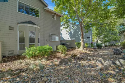 235 Pebblecreek Ct, Martinez, CA 94553 - Photo 29