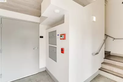 410 Webster St #1, Oakland, CA 94607 - Photo 11
