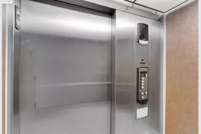 410 Webster St #1, Oakland, CA 94607 - Photo 13