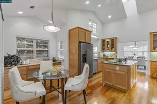 1215 Alvarado Rd, Berkeley, CA 94705 - Photo 17