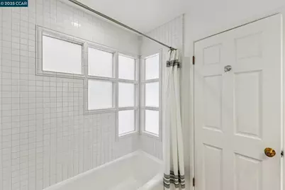 32 Dos Posos, Orinda, CA 94563 - Photo 23