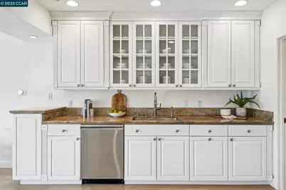 32 Dos Posos, Orinda, CA 94563 - Photo 11