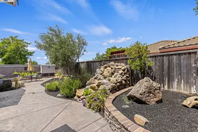 9901 Pyramid Way, Discovery Bay, CA 94505 - Photo 39