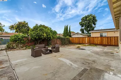 36563 Beutke Dr, Newark, CA 94560 - Photo 23