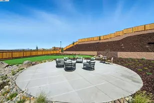 1683 Wren St, Dublin, CA 94568 - Photo 11