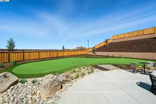 1683 Wren St, Dublin, CA 94568 - Photo 9