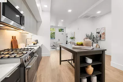 1545 32nd Street #104, Oakland, CA 94608 - Photo 9