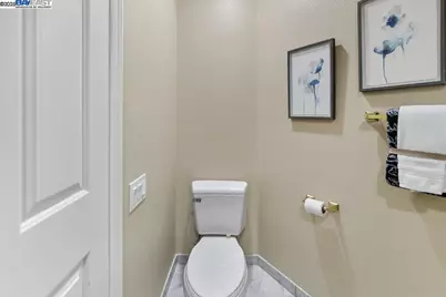 7716 Skyline Blvd, Oakland, CA 94611 - Photo 47