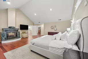 7716 Skyline Blvd, Oakland, CA 94611 - Photo 27