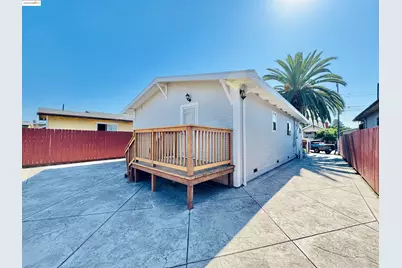 1321 60th Ave, Oakland, CA 94621 - Photo 15