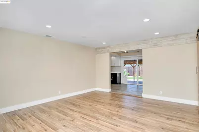 1105 13th St, Antioch, CA 94509 - Photo 5