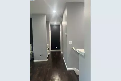 9404 Dunbar Dr, Oakland, CA 94603 - Photo 35