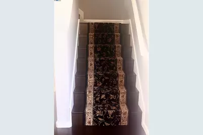 9404 Dunbar Dr, Oakland, CA 94603 - Photo 19