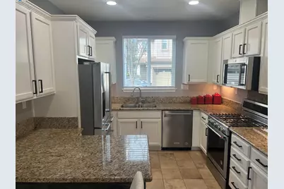 9404 Dunbar Dr, Oakland, CA 94603 - Photo 9