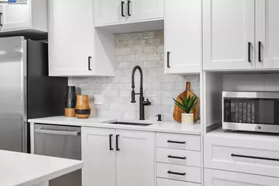 19100 Crest Ave #30, Castro Valley, CA 94546 - Photo 15