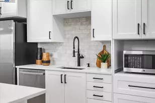 19100 Crest Ave, Castro Valley, CA 94546 - Photo 15