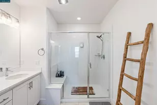 729 Delve Ct, Hayward, CA 94544 - Photo 15