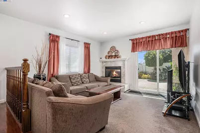 111 Overacker Ter, Fremont, CA 94536 - Photo 9