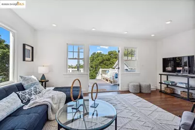 3085 Monterey Blvd, Oakland, CA 94602 - Photo 19