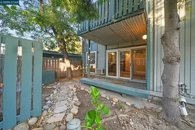 1036 Oak Grove Rd #21, Concord, CA 94518 - Photo 19