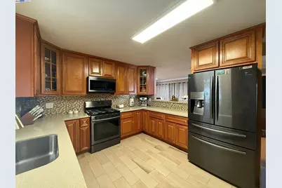 28290 Applegate, Hayward, CA 94545 - Photo 1