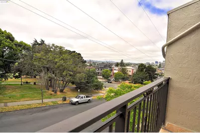 1604 19th St, Oakland, CA 94606 - Photo 25